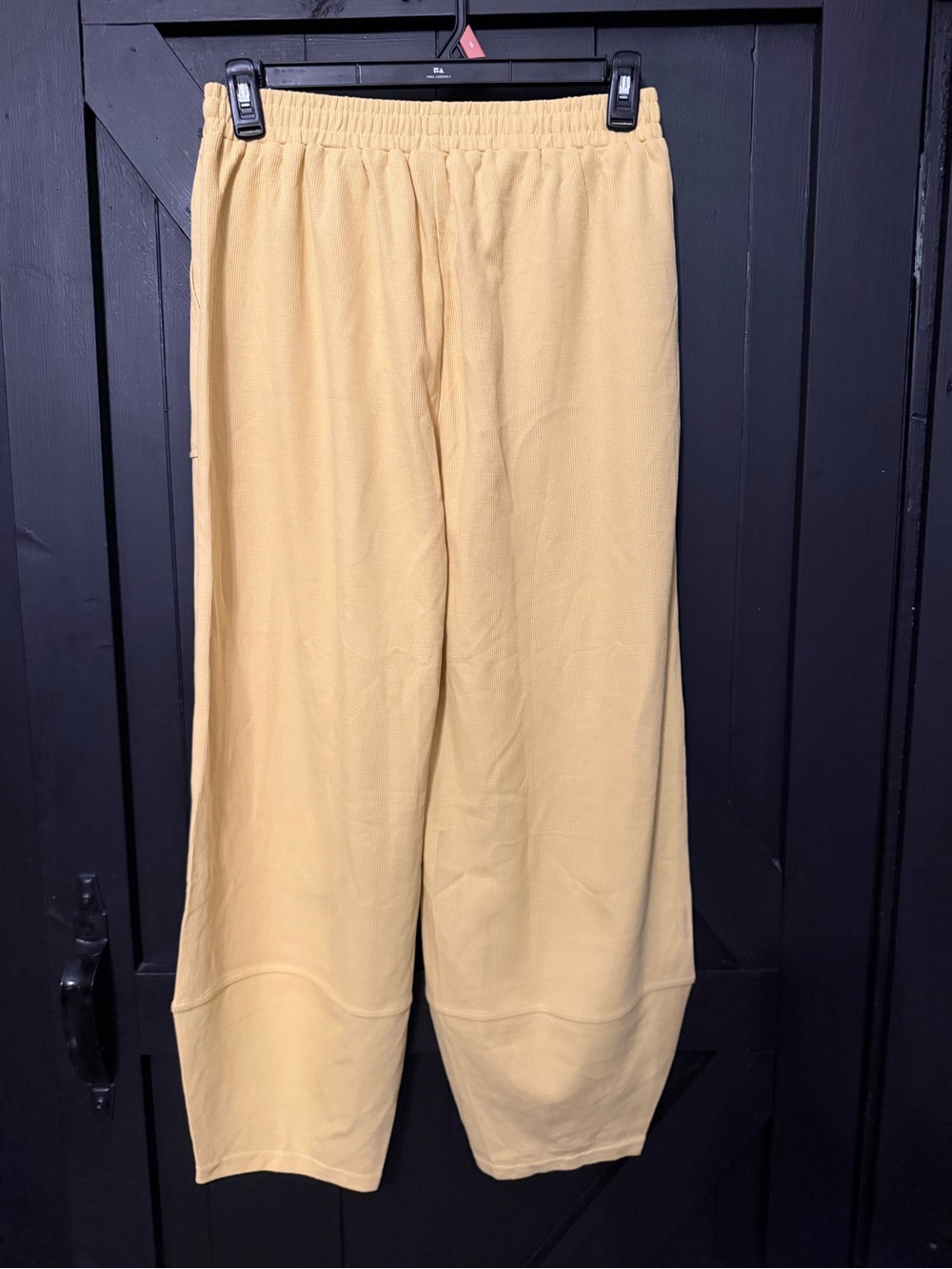 Relaxed Cropped Wide-Leg Pants in Pale Yellow
